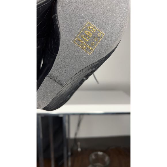 Lace Up Faux Alligator Texture Wedge Heels - Picture 8 of 8